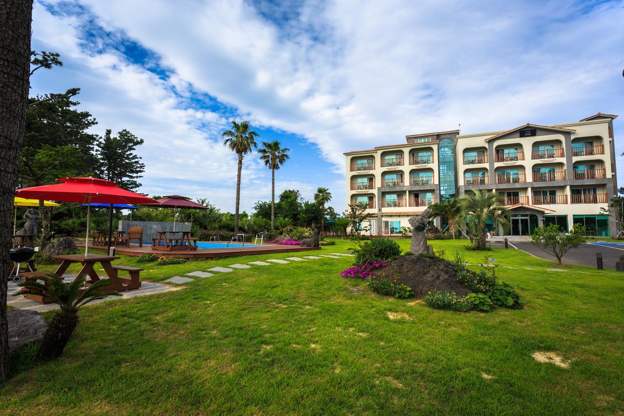 The Bay Jeju Resort Сеогвипо Екстериор снимка